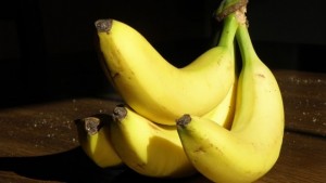 15821-banana-580x326