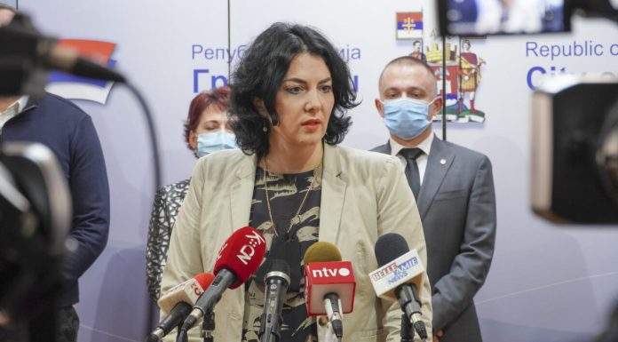 Gradonačelnica Niša nastavlja da diskriminiše kritičke medije, ali i dalje nema solidarnog protesta novinara i građana