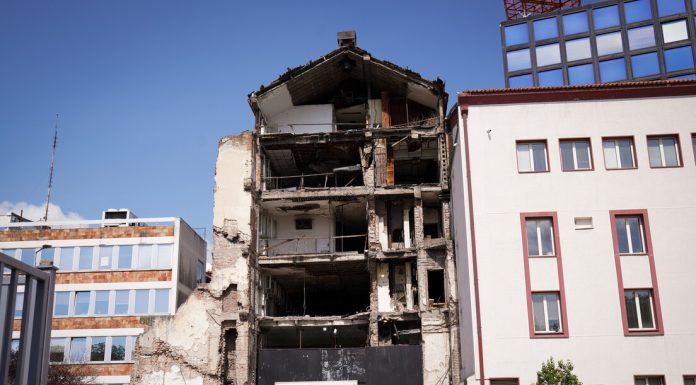 Bombardovanje RTS-a: Zločin u programu uživo, istina u tišini